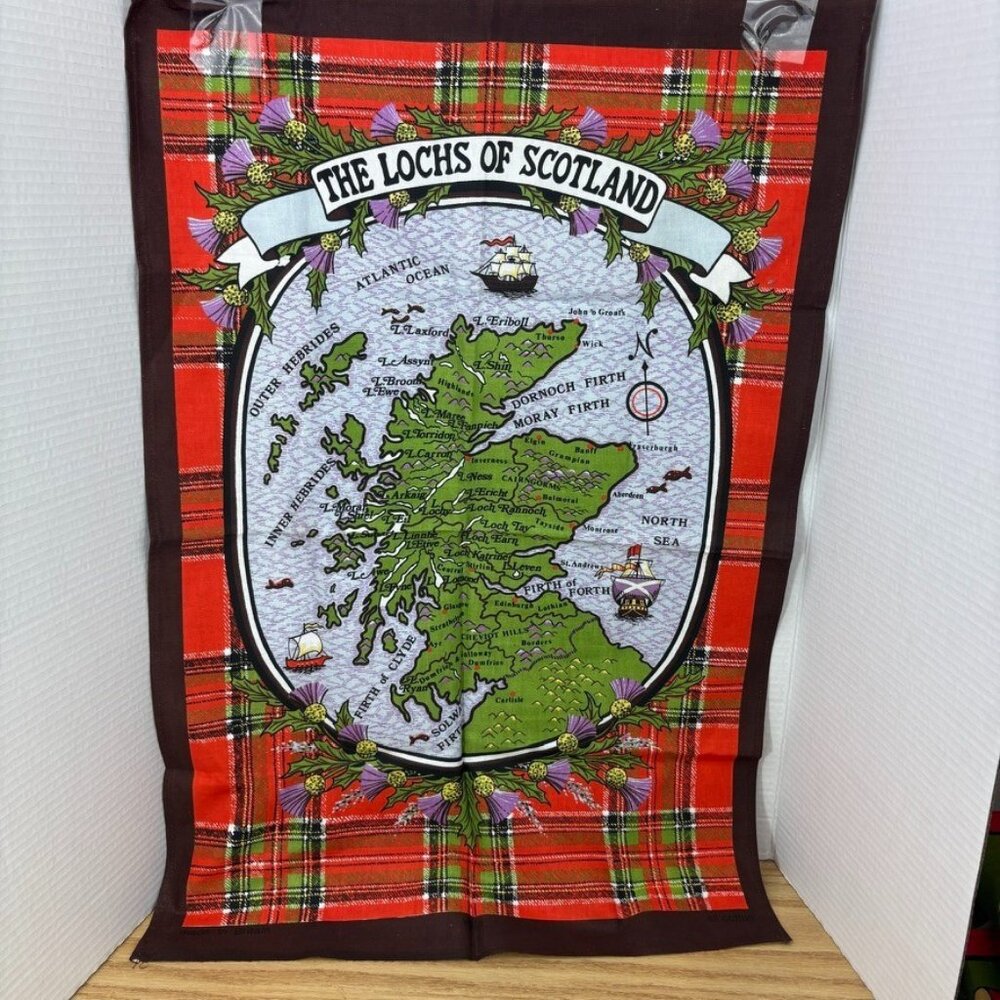 UNUSED Vintage LOCHS OF SCOTLAND Tea Towel Wall Hanging Cotton Map Tartan 20x29